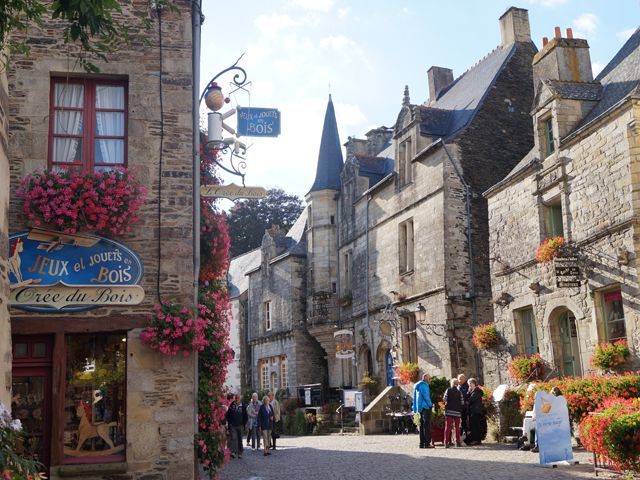 Bretaña, Normandía y más - verano 2013 - Blogs de Francia - Meucon-Rochefort-en-Terre-Malestroit (6)
