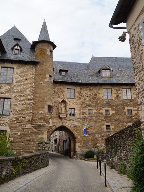 Bretaña, Normandía y más - verano 2013 - Blogs de Francia - Oradour-sur-Glane - Uzerche - Gouffre de Padirac (5)