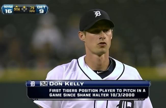 Don Kelly pitching