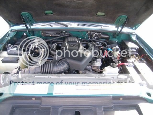 2002 Ford explorer engine compartment #8